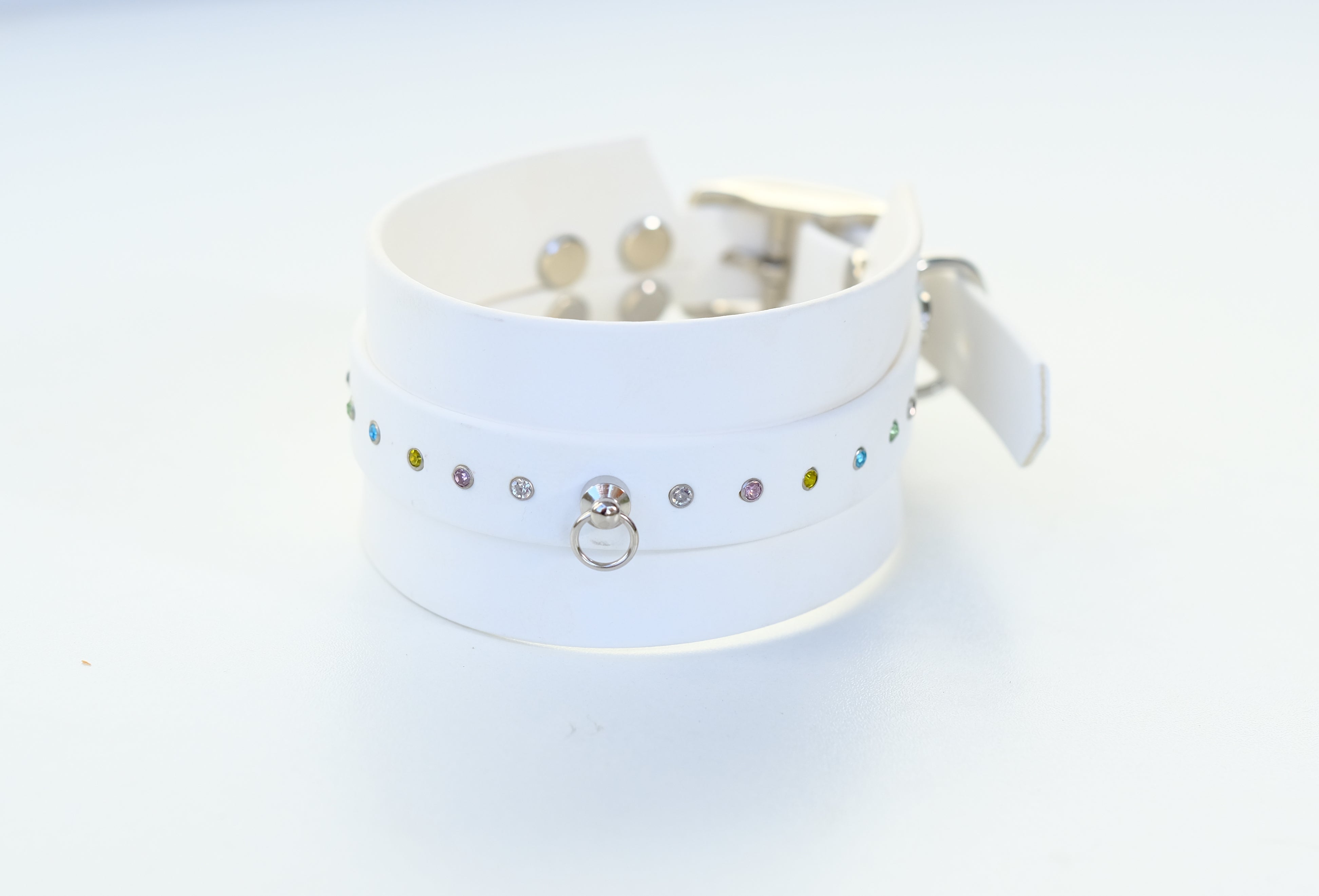 Bruno collar - White w Crystals